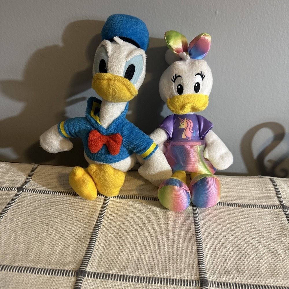 Daisy Duck and Donald Duck plush set Disney 10 inch‎ Stuffed Animals